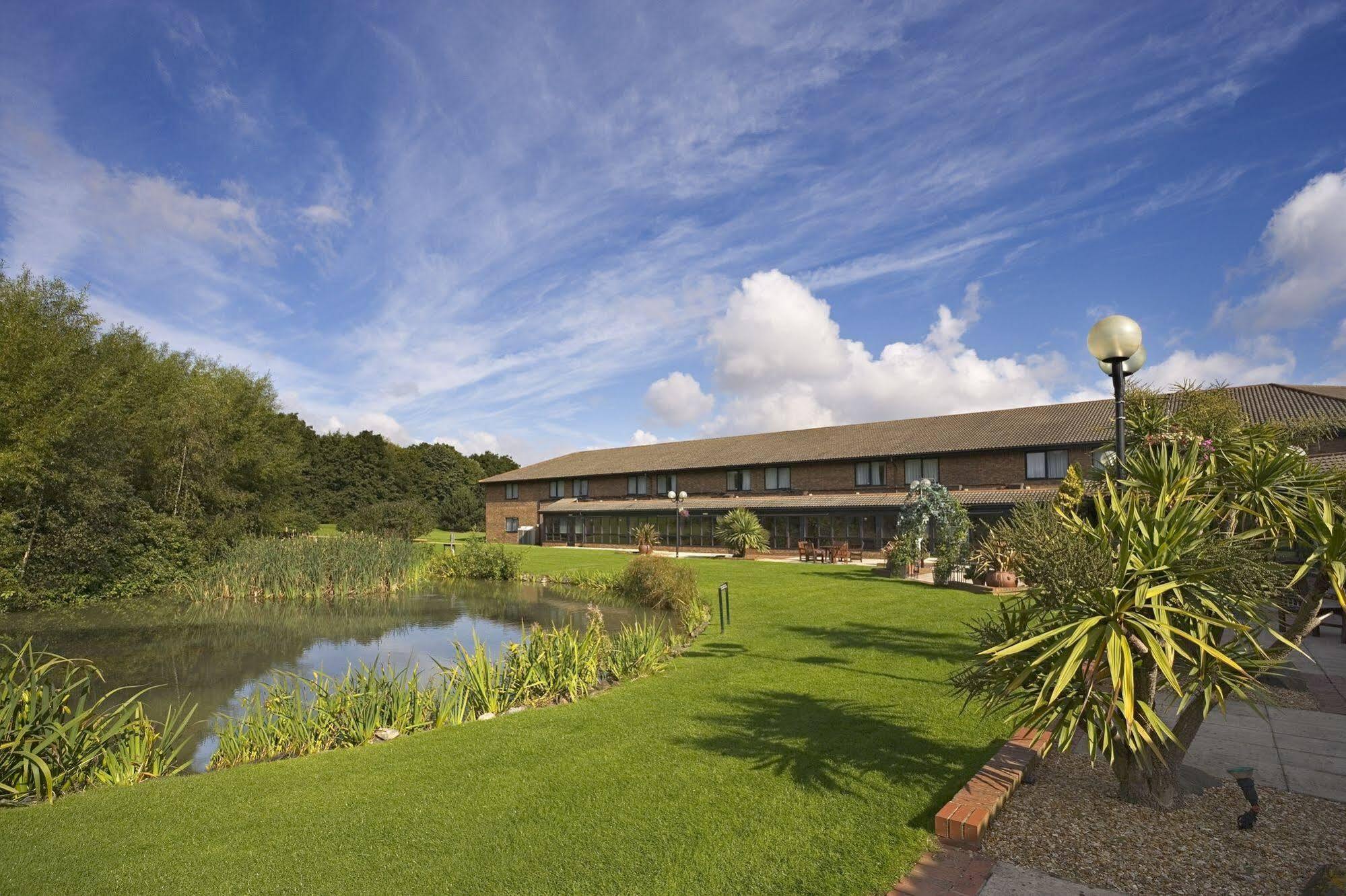 Delta Hotels By Marriott Peterborough Exteriér fotografie